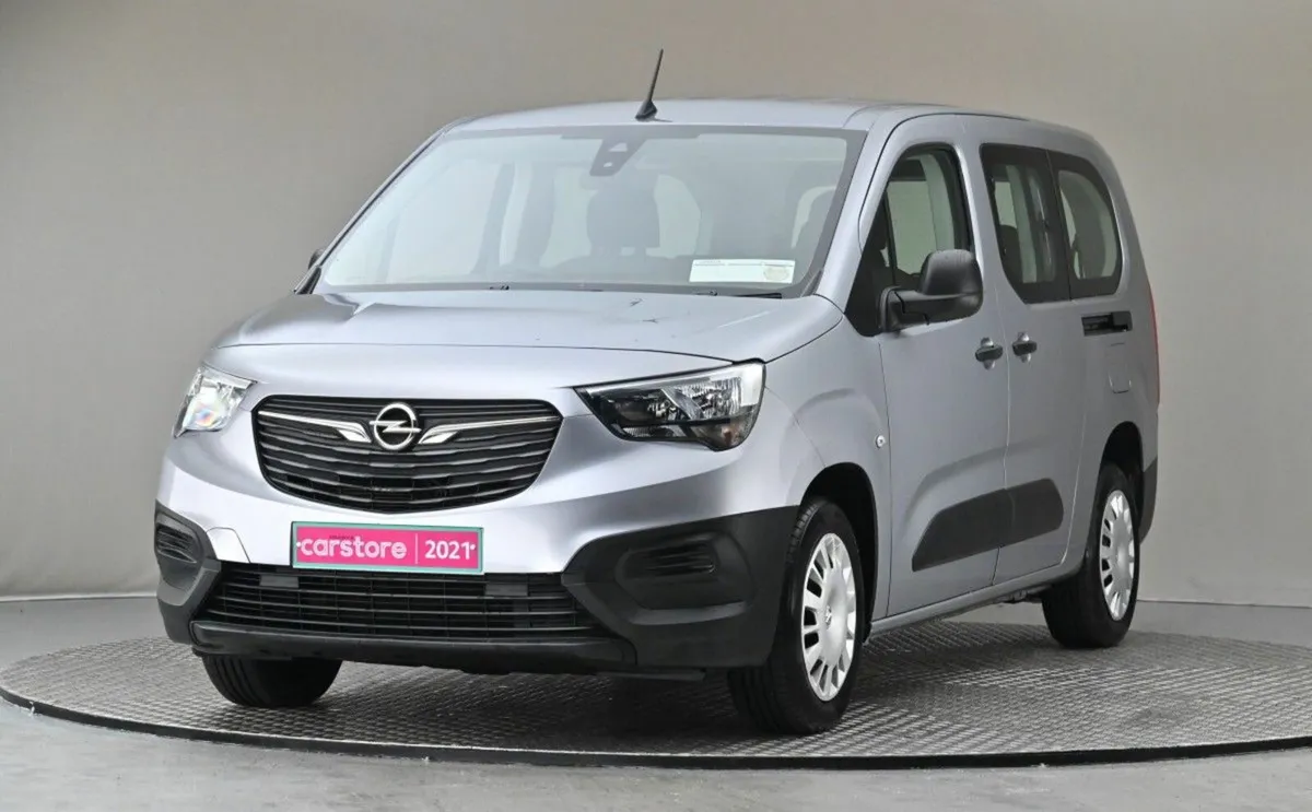 Opel Combo 1.5 TURBO D LIFE 100BHP 6SPD ENERGY XL - Image 3