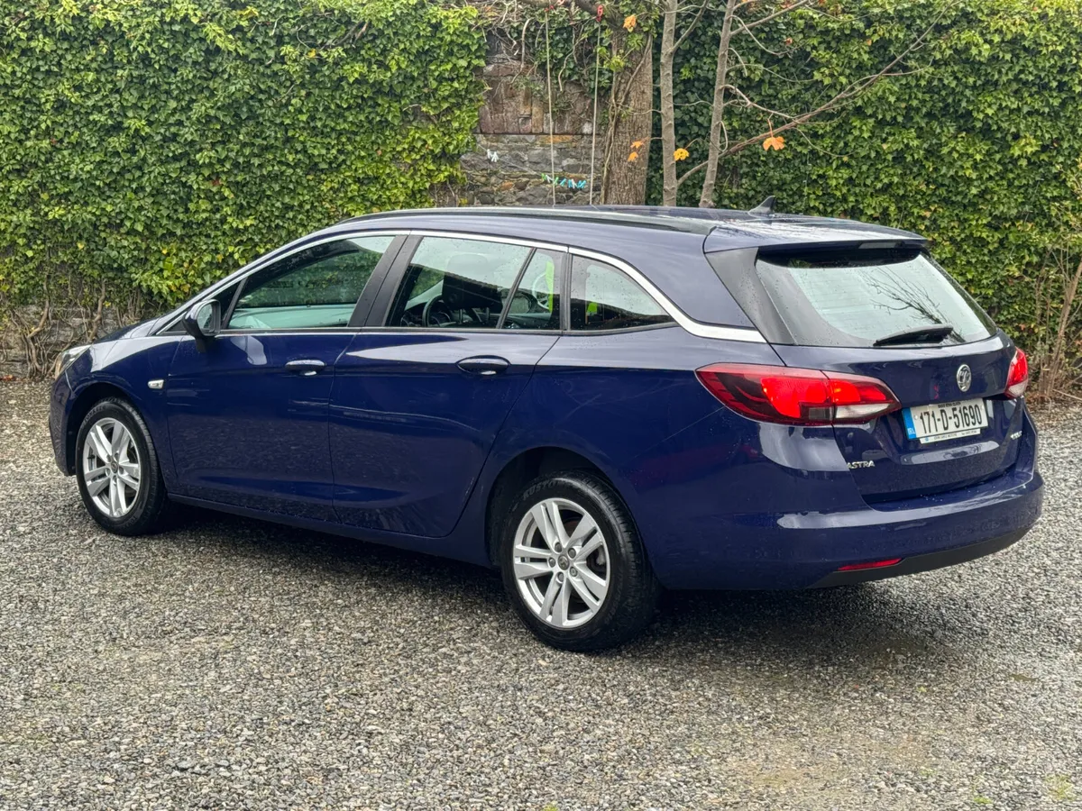 2017 Vauxhall Astra 1.6 Diesel Estate - Image 3