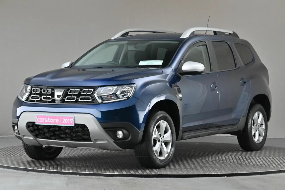 Dacia Duster 1.6 SCE COMFORT 115BHP 5SPD **SAT NAV - Image 3