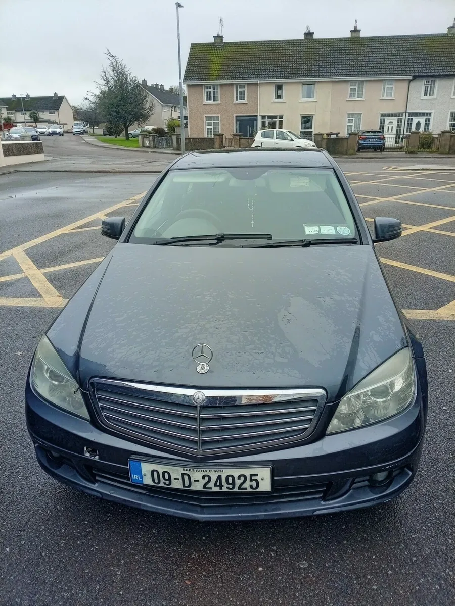 09 Mercedes c220 - Image 1