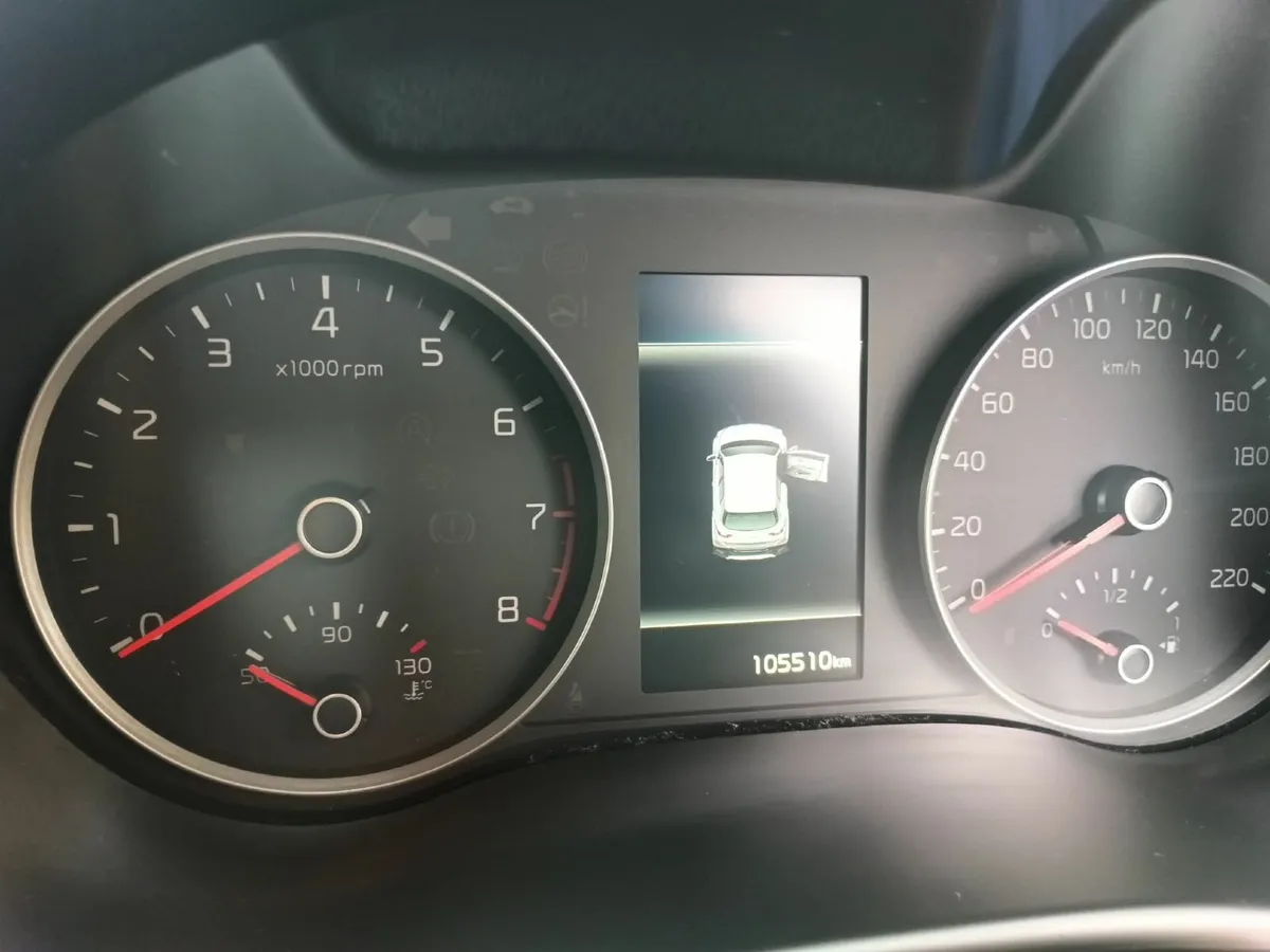 Kia Stonic 2021 - Image 2