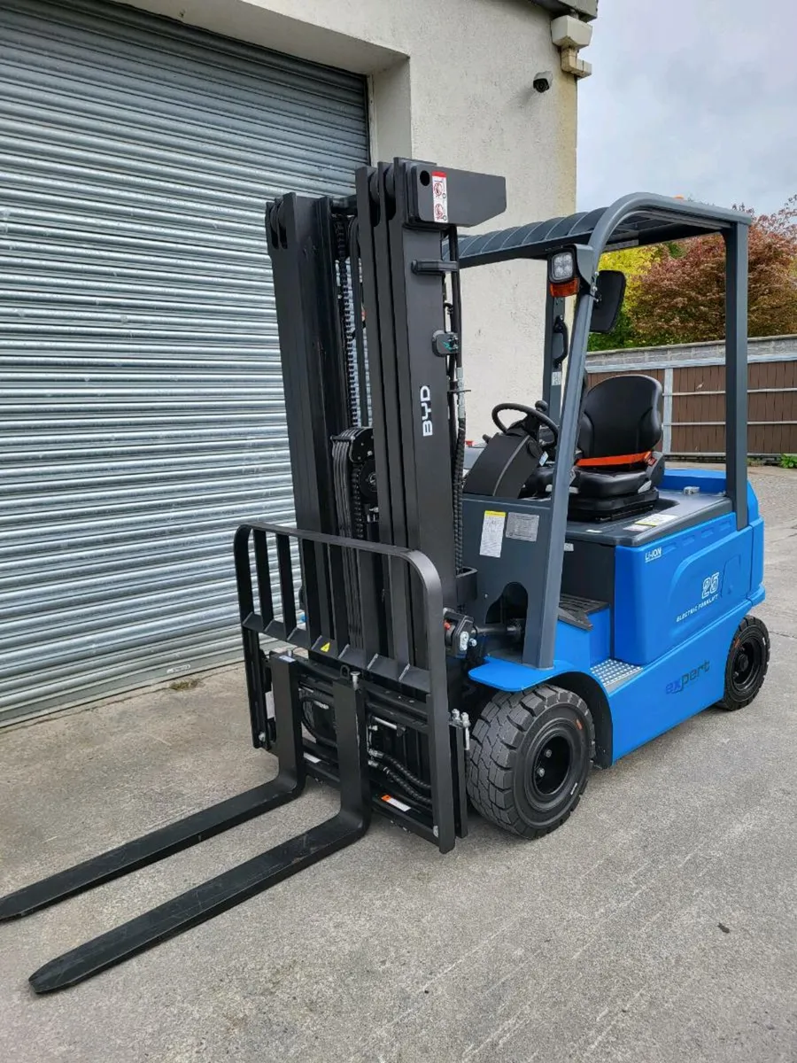Forklift hire - Image 4