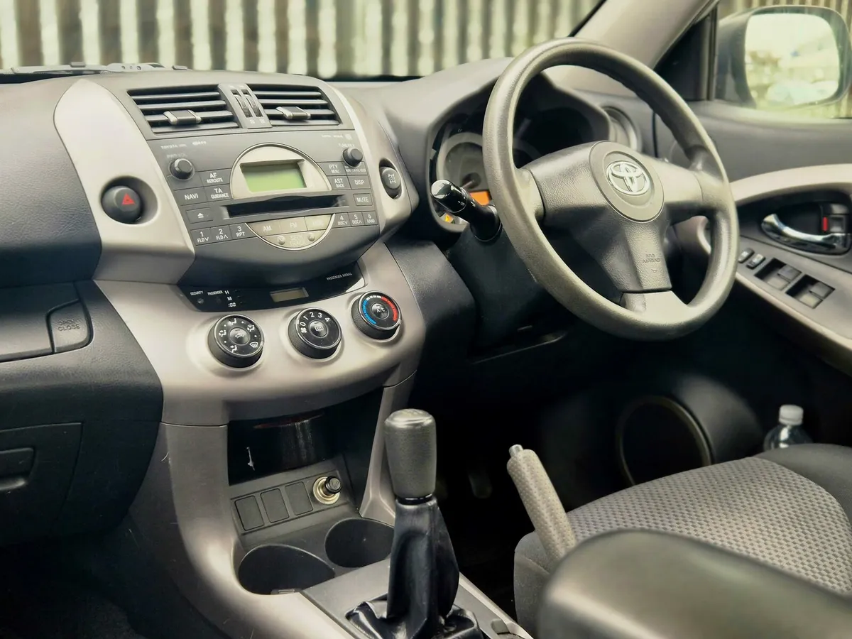 2007 TOYOTA RAV-4  PETROL 4WD NCT 02/26 - Image 2