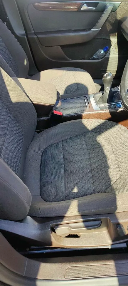Volkswagen Passat - Image 4