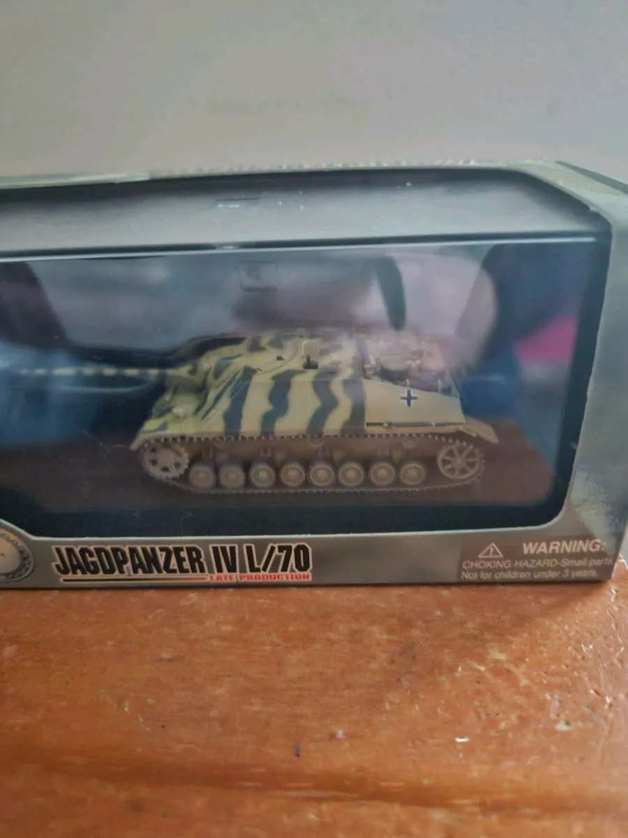 Corgi Dragon German WW2 Jadgpanzer - Image 2