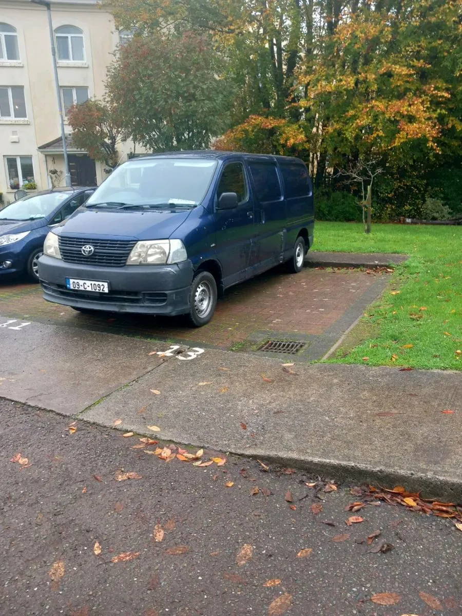 2009 toyota hiace, cvrt  05, 2026 - Image 2