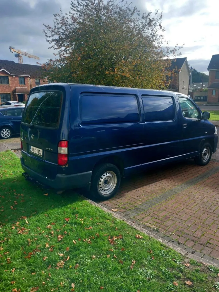 2009 toyota hiace, cvrt  05, 2026 - Image 4