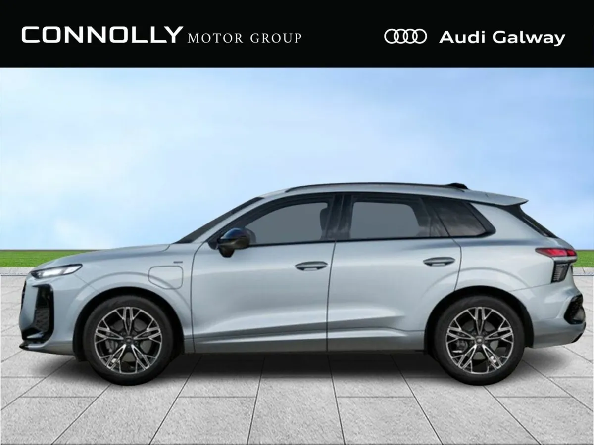 Audi Q3 E-HYBRID S LINE 200kW - AUTO - Image 3