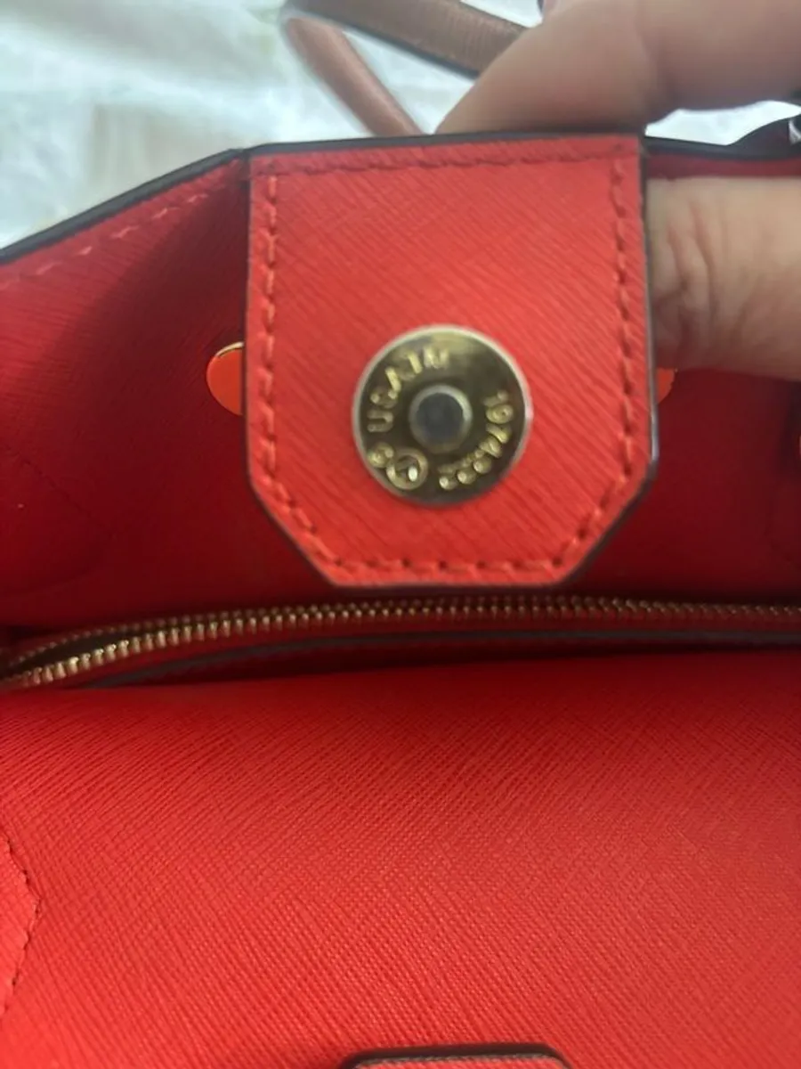 Michael Kors handbag in excellent condition tan spacious spotless - Image 3