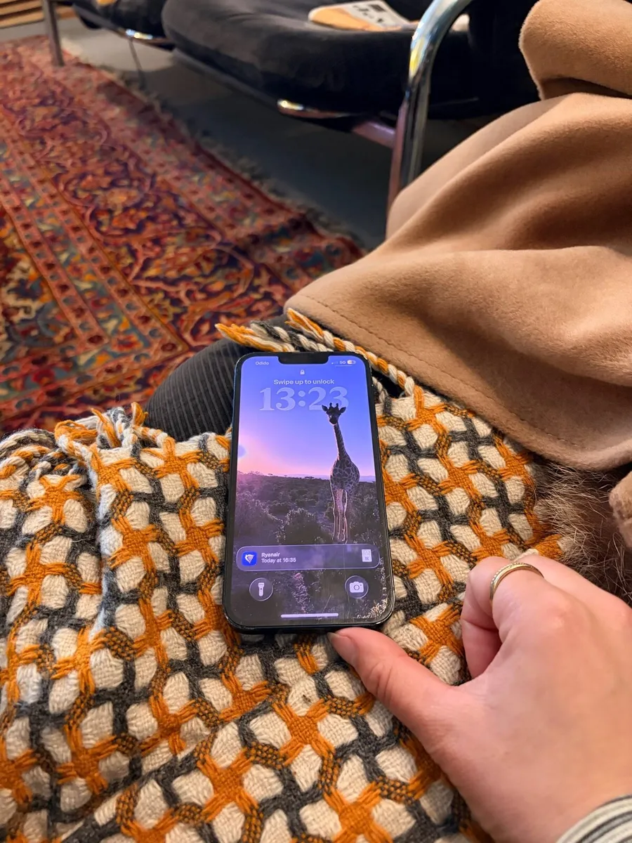 iPhone 13 black 512GB - Image 1