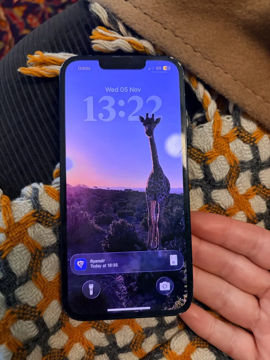 iPhone 13 black 512GB - Image 4