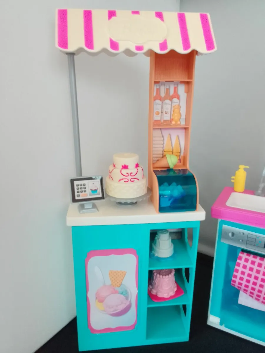 Barbie Waffle Shop - Image 4