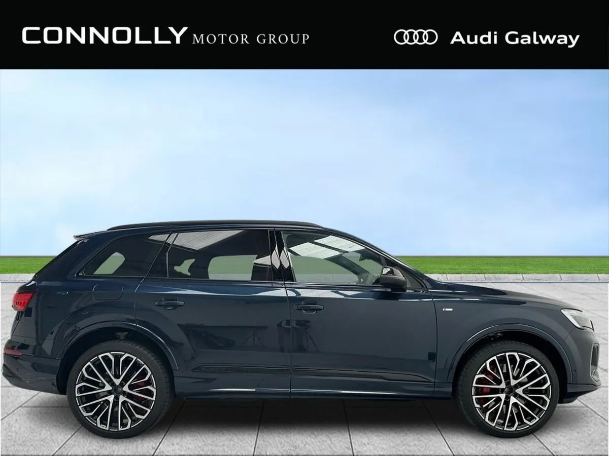 Audi Q7 S-LINE TFSIE QUATTRO 381BHP AUTO BLACK PAC - Image 4