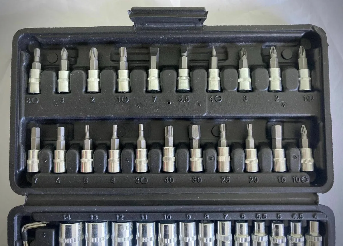 46PCS LAN XUN Heavy Duty Car Repair Tool Kit - Image 2