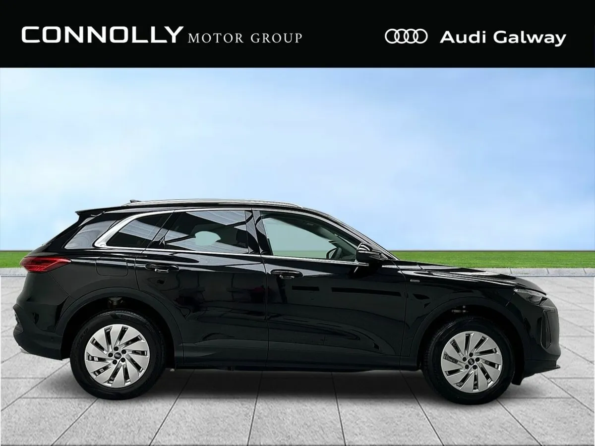 Audi Q5 From €609 p/m PCP  2.0 E HYBRID 299BHP SE - Image 4