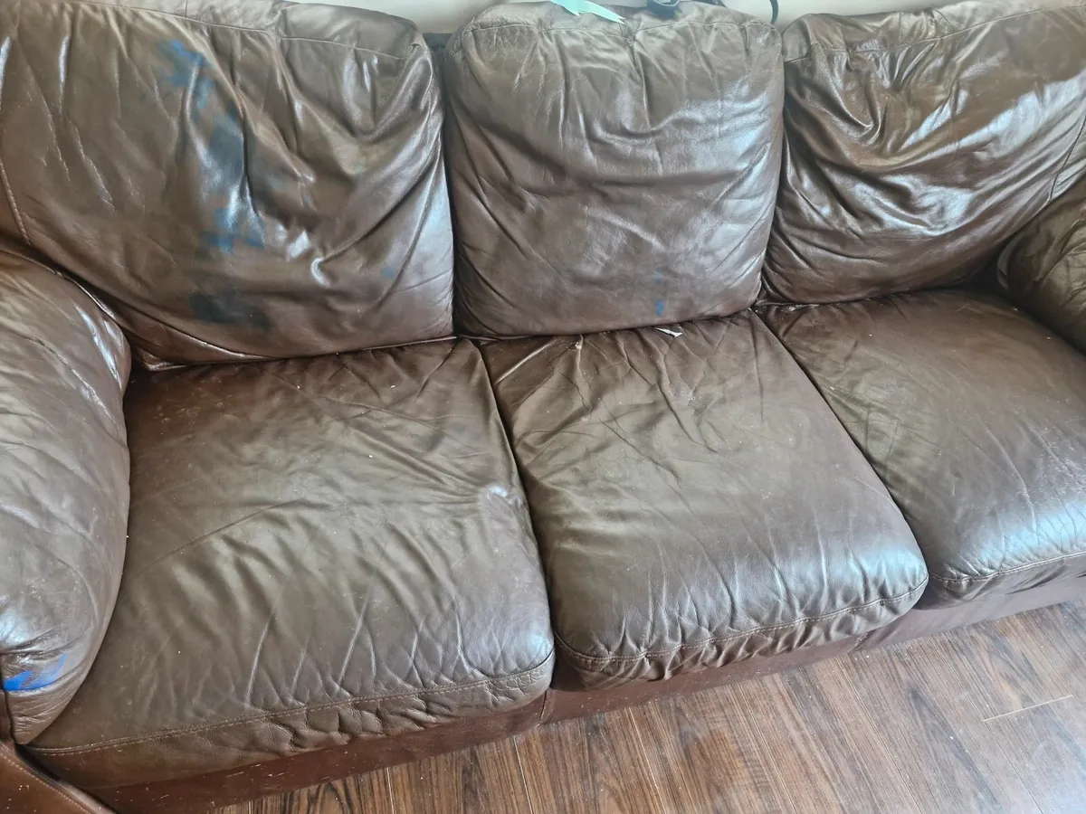 3 piece couch/ 2 piece couch and 1 armchair - Image 2