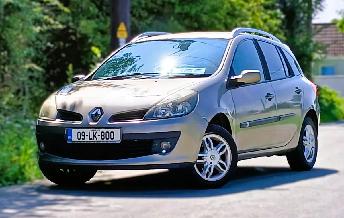 Renault Clio 2009 - Image 2