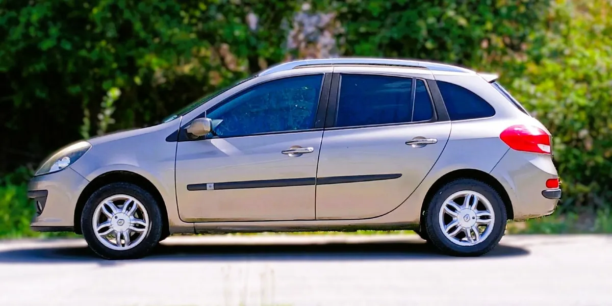 Renault Clio 2009 - Image 4