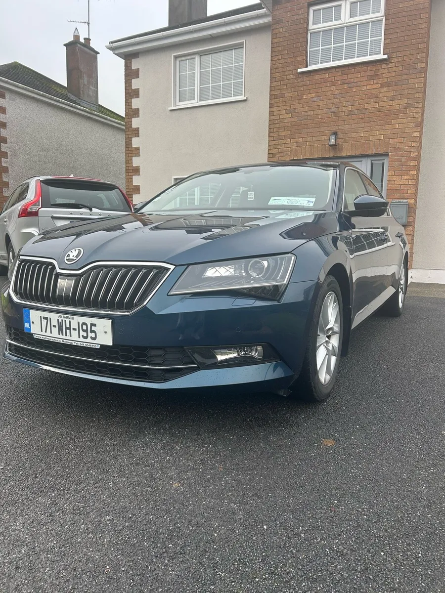 Skoda Superb 2.0 - Image 1