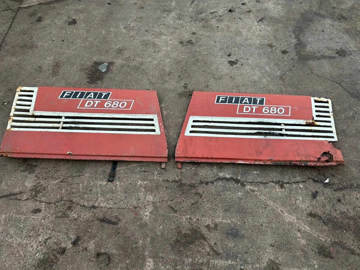 Fiat 4 Cylinder Side Panels - Image 1