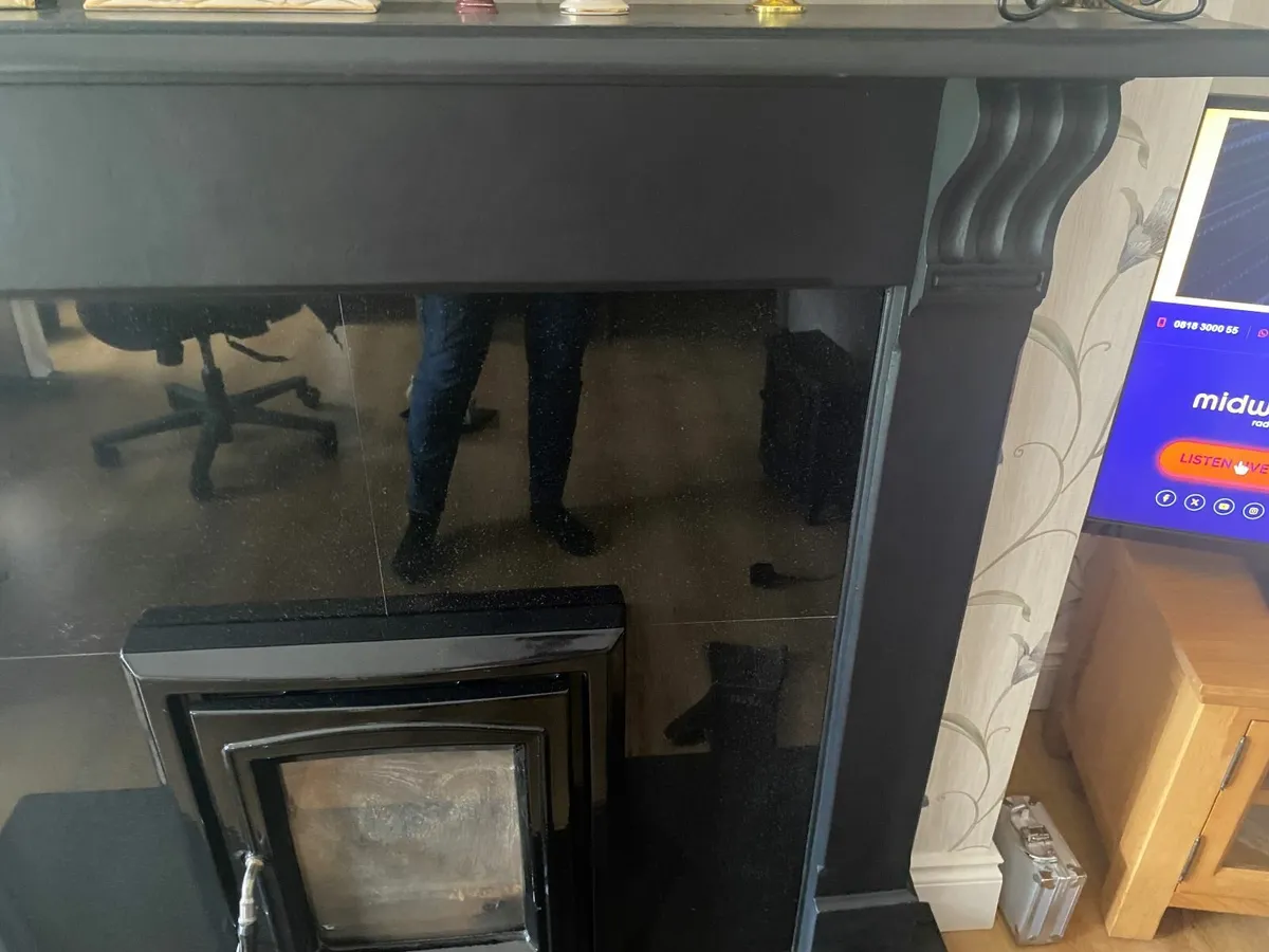 Fire Place surround and mantlepiece - Image 3