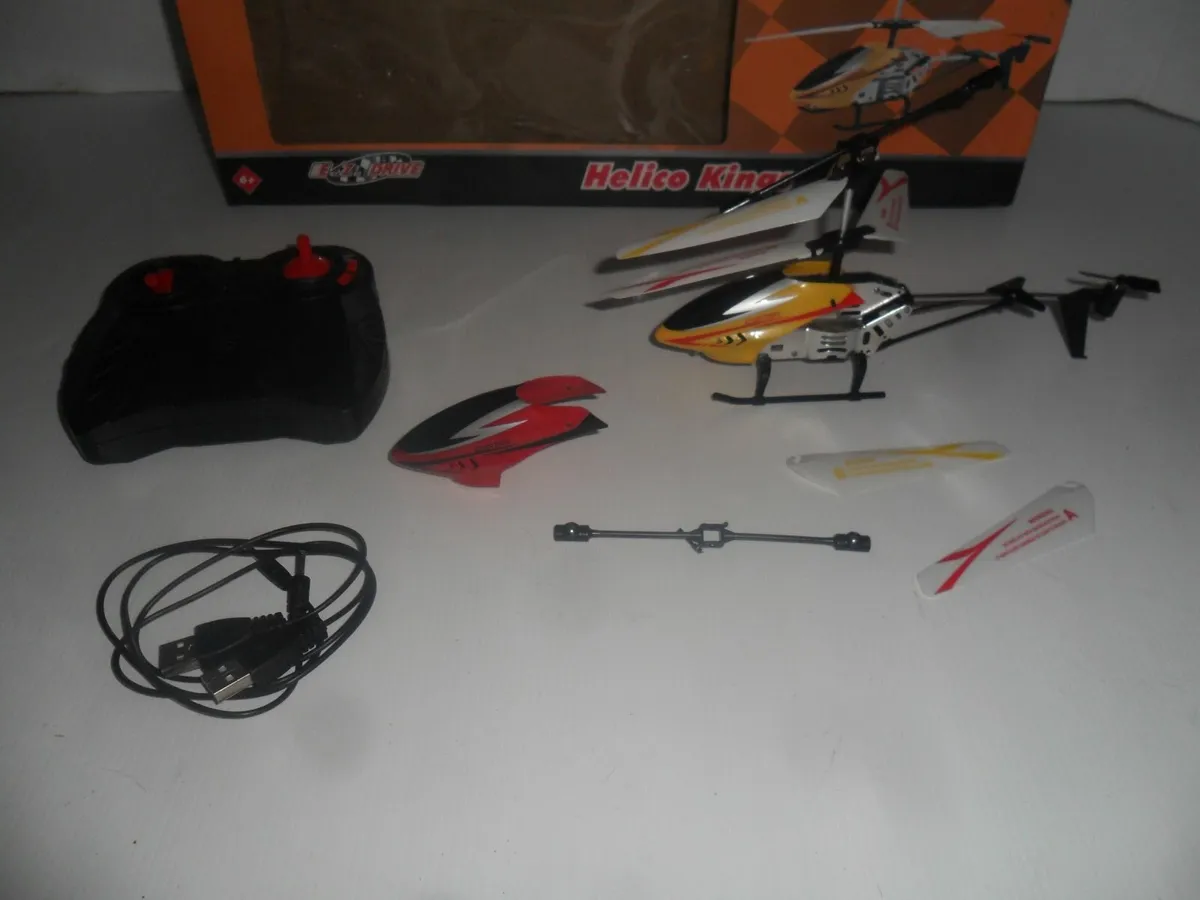 Remote controlled Helicopter - Image 1