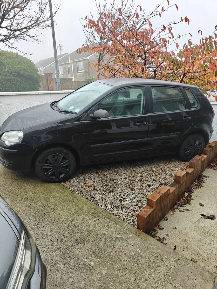 Volkswagen Polo 2009 - Image 2