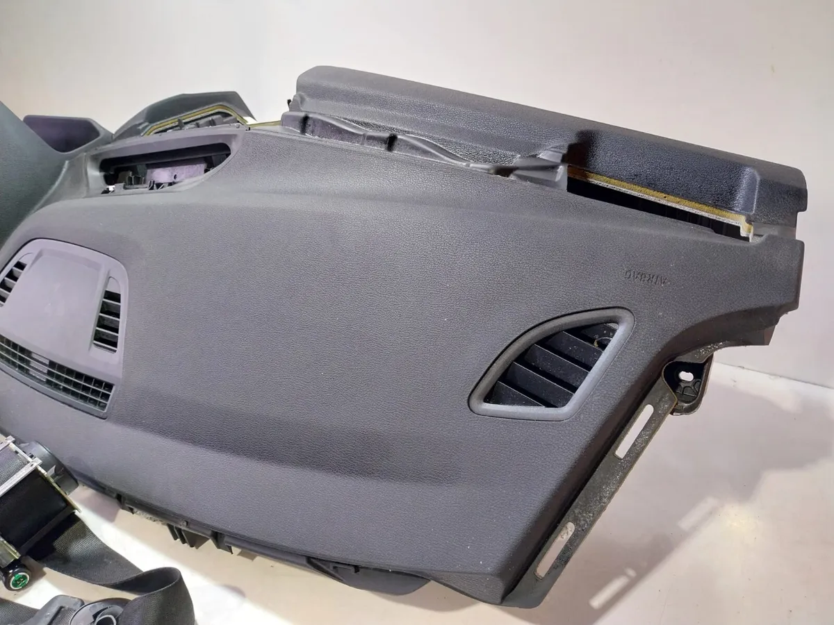 2018 BMW X1 Airbag Set - Image 3