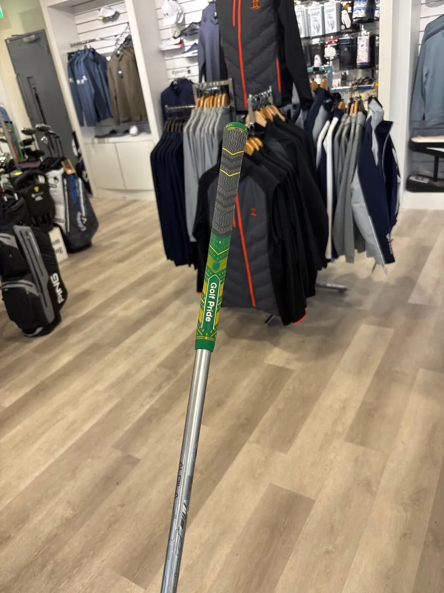 Taylor Made Sim2Max (LH 9.0 S Flex) - Image 4