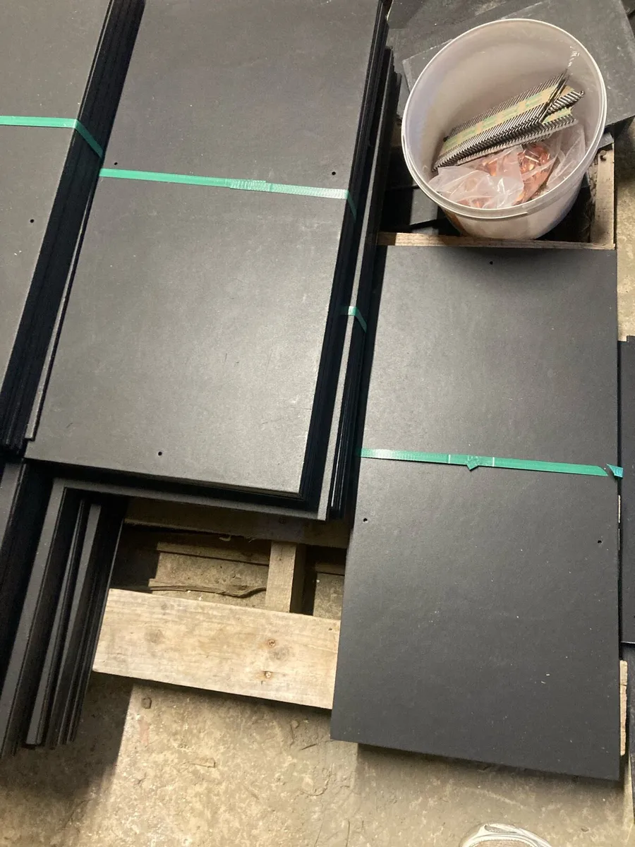 Roof slates - Image 1