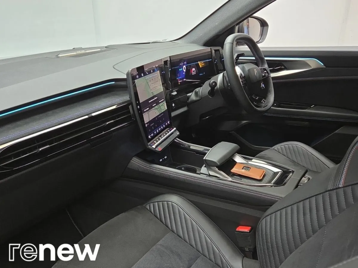 Renault Rafale E-TECH Hybrid 200 Auto esprit Alpin - Image 3