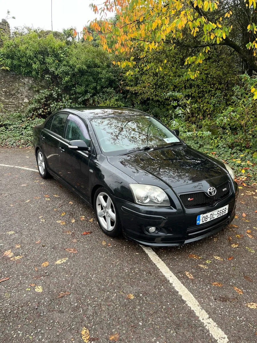 Toyota Avensis 2.2 D4D T180 - Image 1