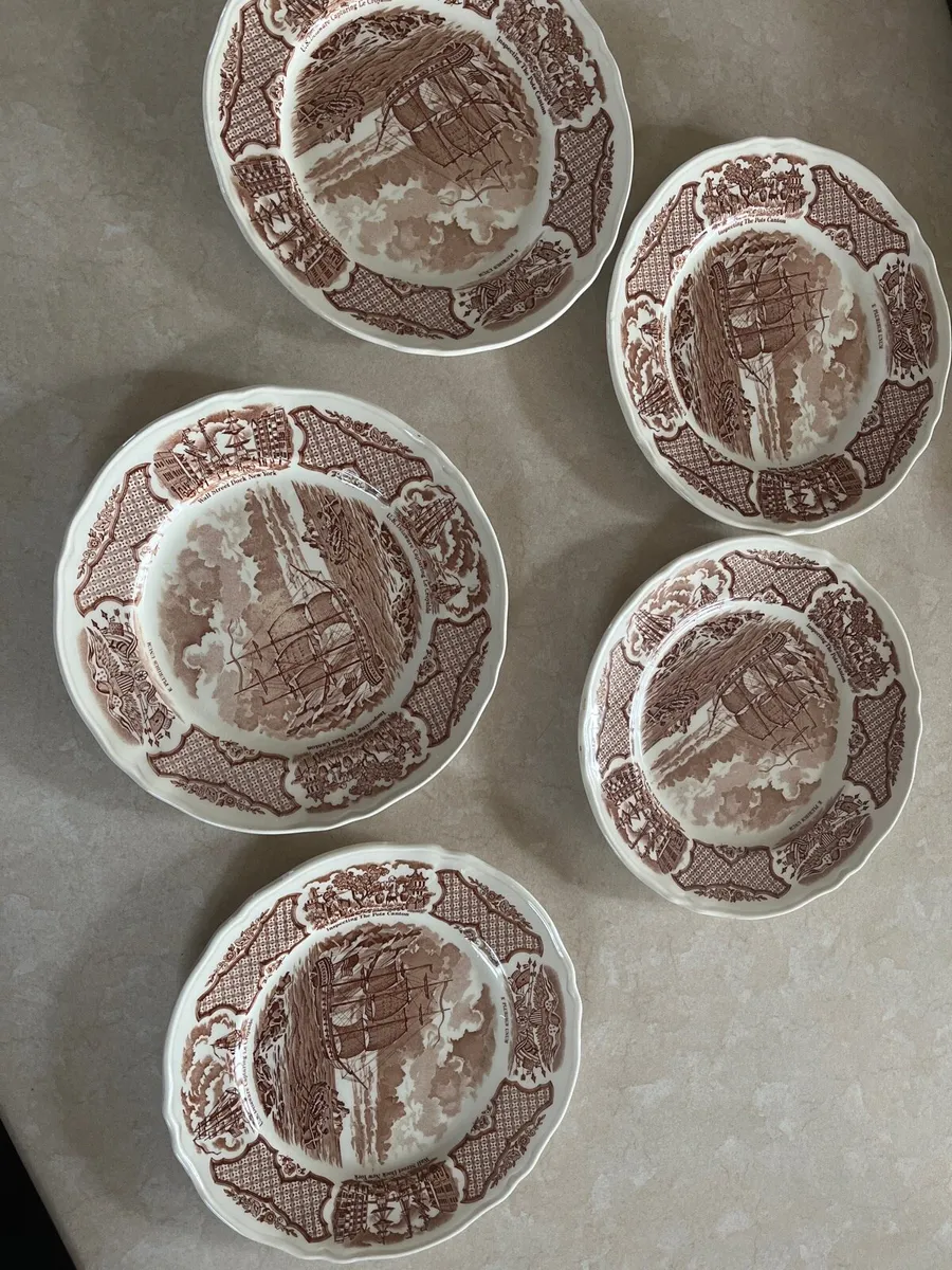 Fair Winds 8” plates x 5 - Image 4