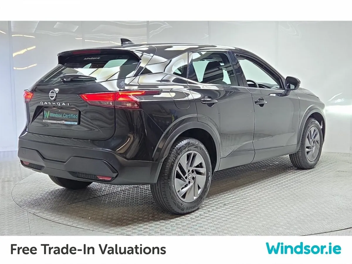 Nissan Qashqai 1.3 PET MILD HYBRID SV CVT *3K SCRA - Image 3