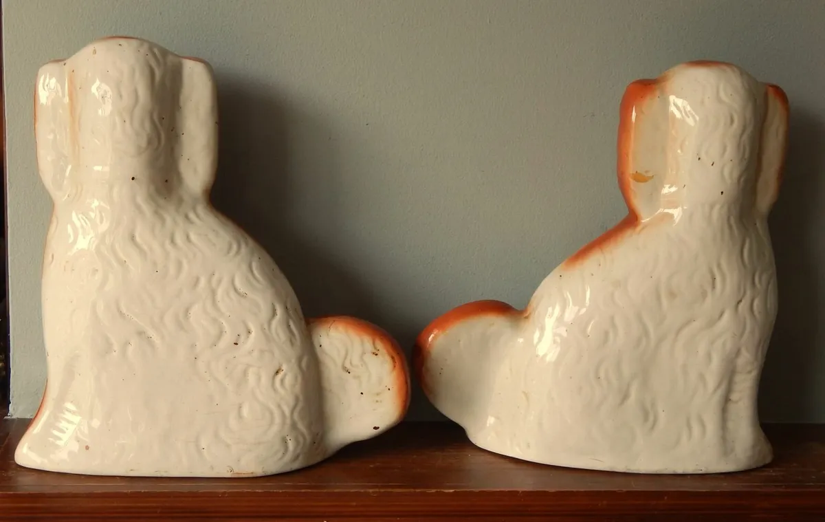 Pair of Ceramic Flat Back Figurines - Image 4