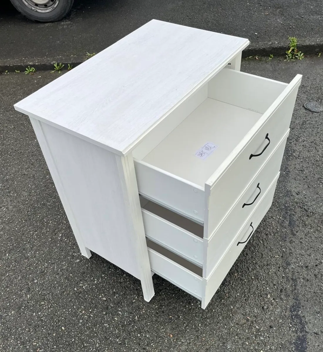 White Chest of 3 8” Deep Drawers - Image 4