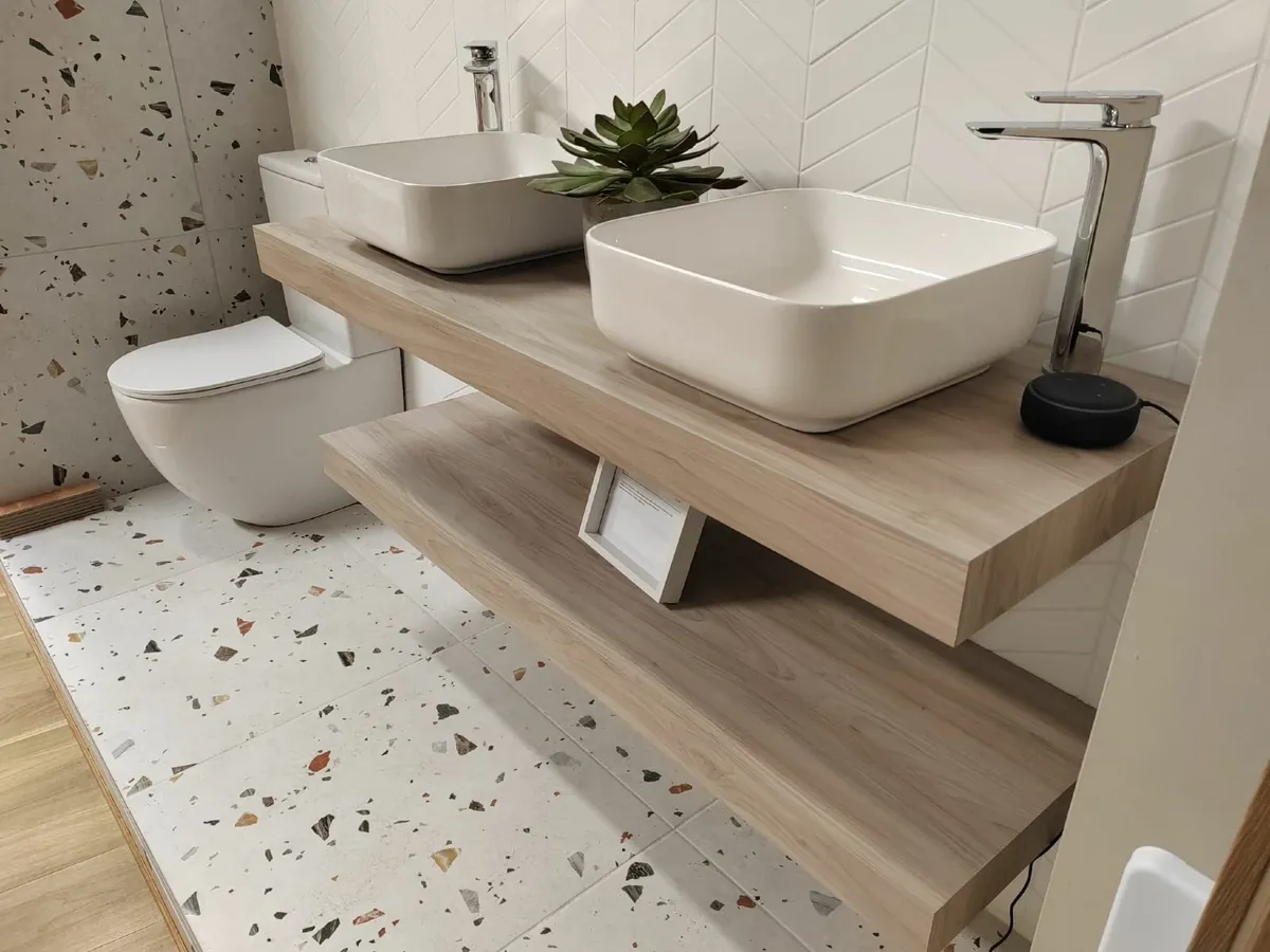 Bathroom vanity - Image 3