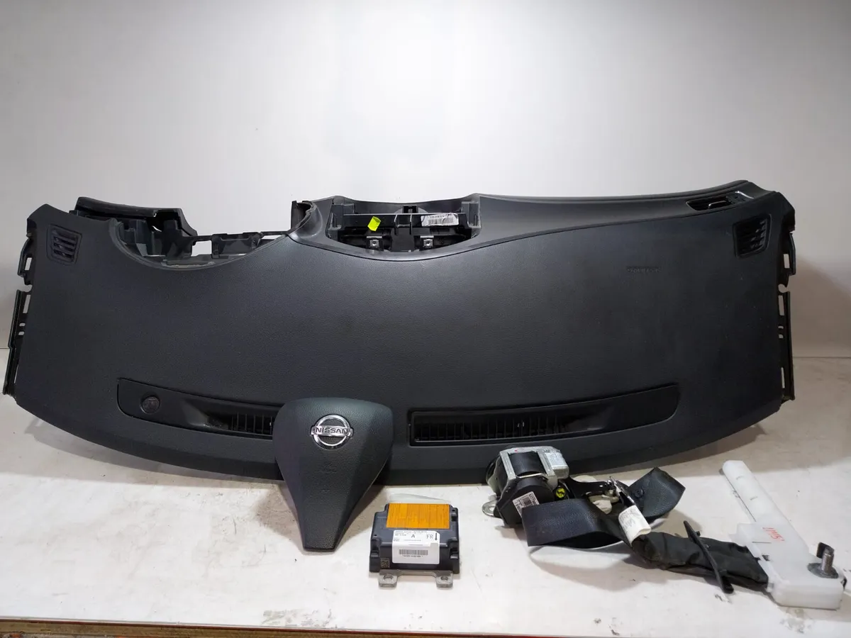 2016 Nissan Pulsar Airbag Set - Image 1