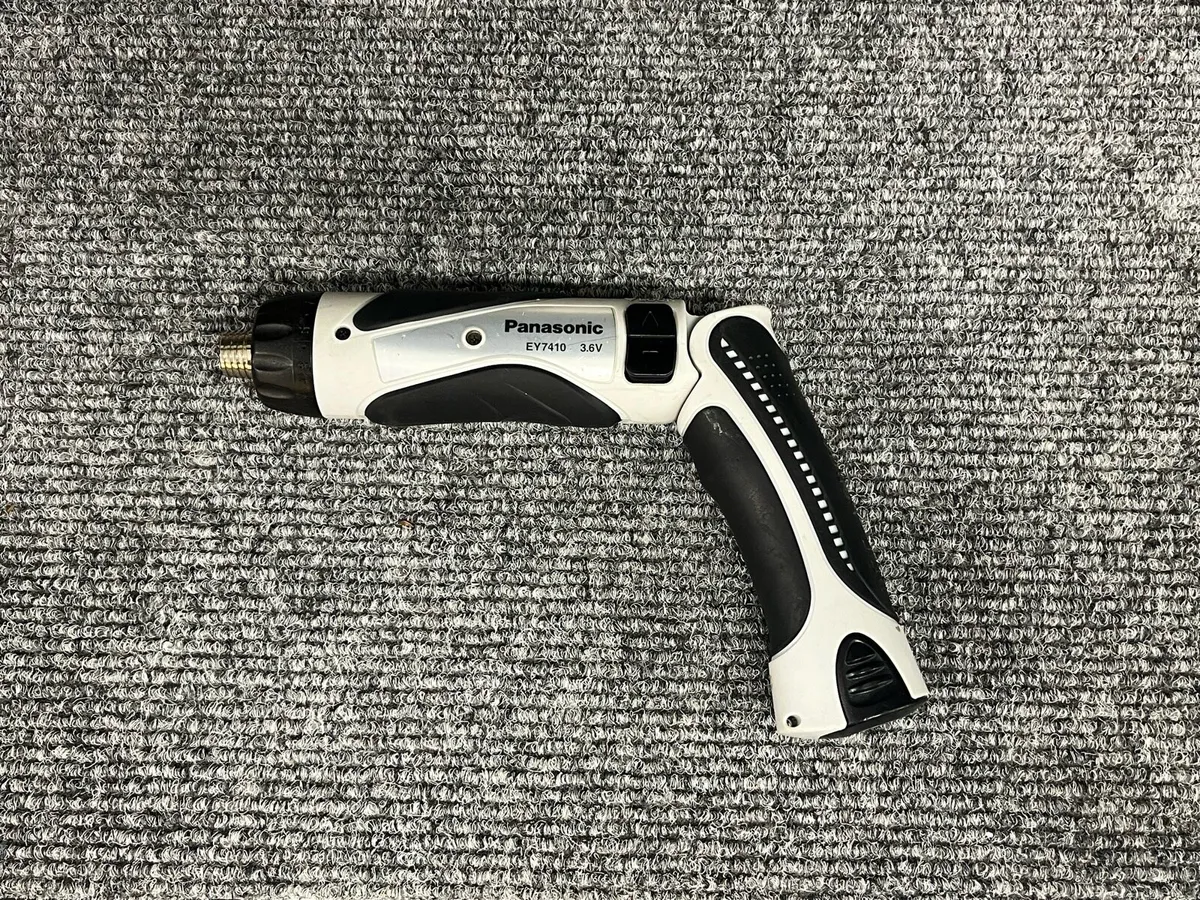 Panasonic Cordless Screwdriver - Image 2