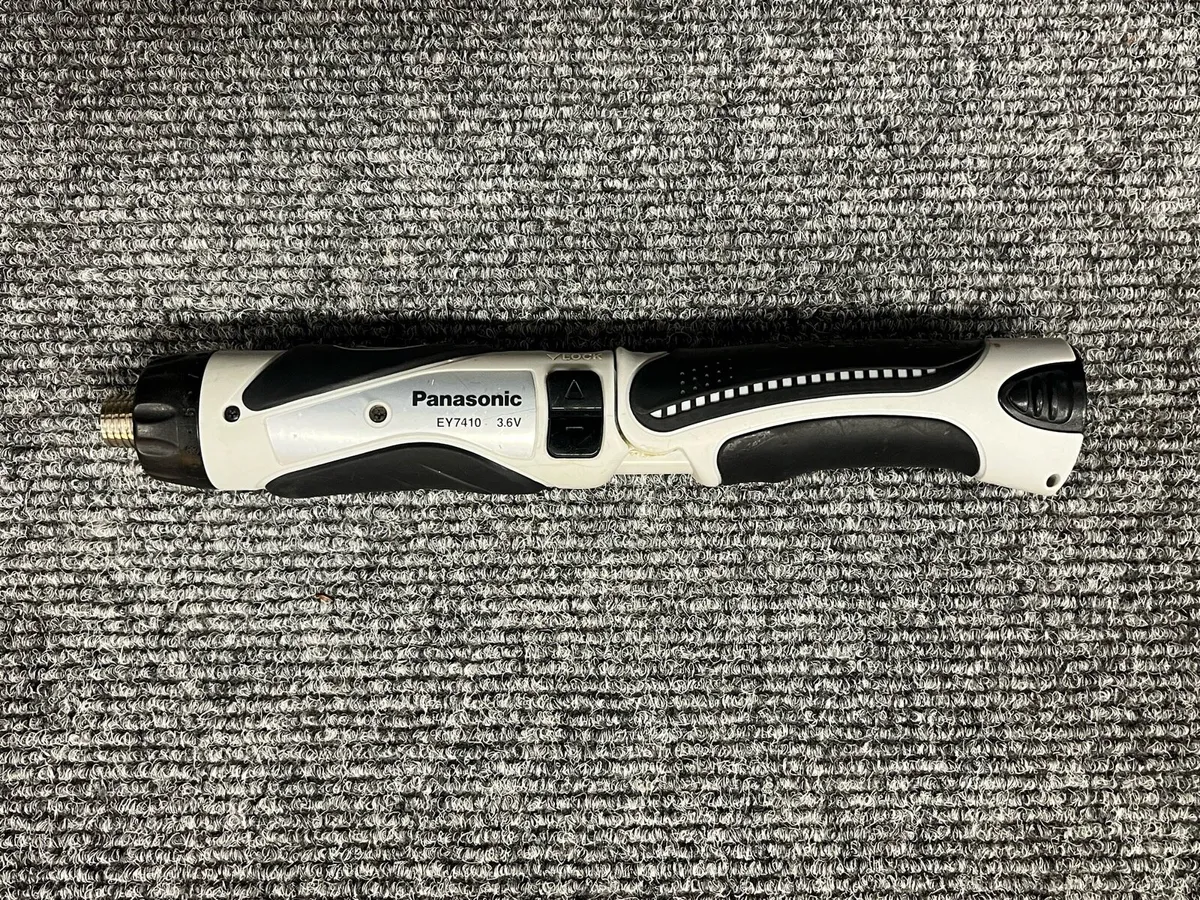 Panasonic Cordless Screwdriver - Image 3