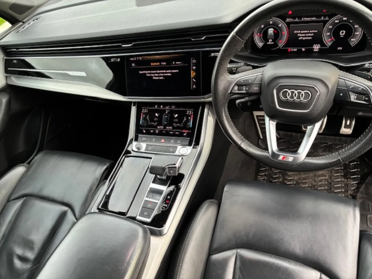 Audi Q7  S Line Black Ed Styling - Image 3