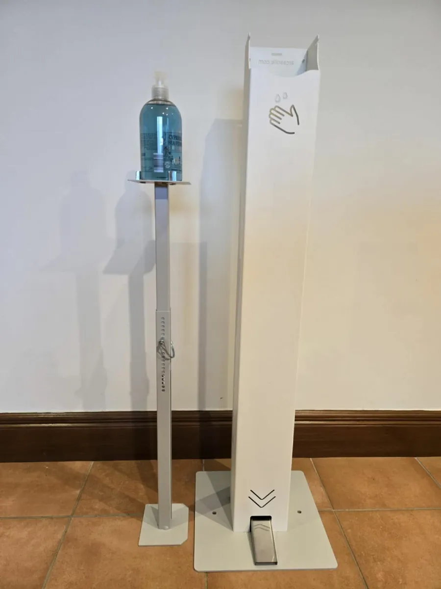 Foot operated hand sanitiser dispenser - Image 3
