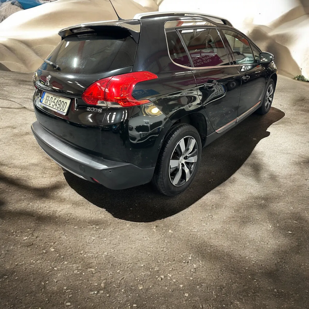 2016 Peugeot 2008 1.6 Blue Hdi 100 bhp Allure - Image 4