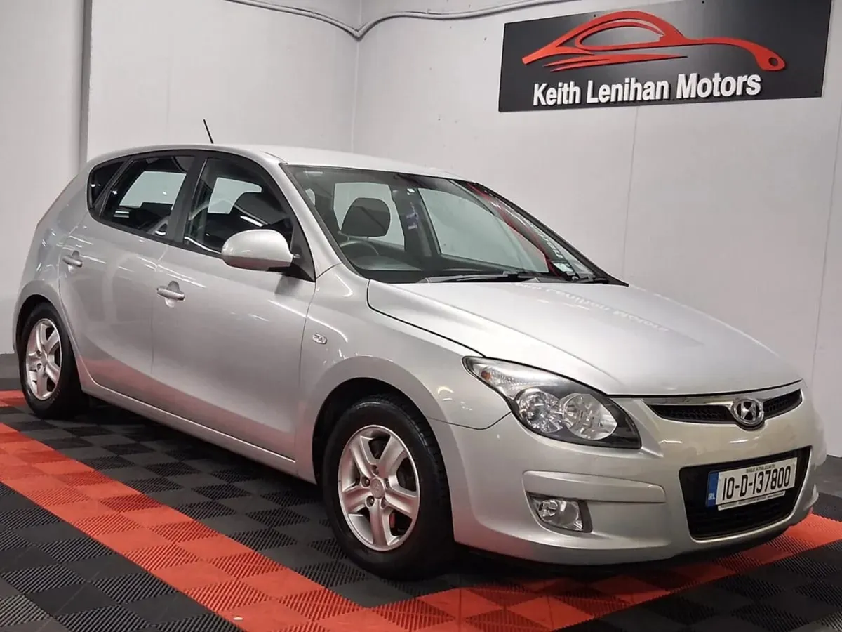 2010 Hyundai i30 **1.4 COMFORT** - Image 1