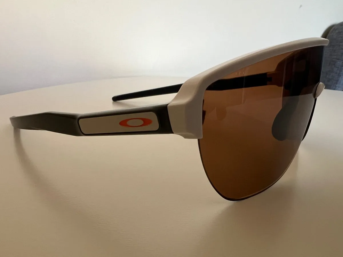 Oakley Corridor Latitude Collection - Image 2