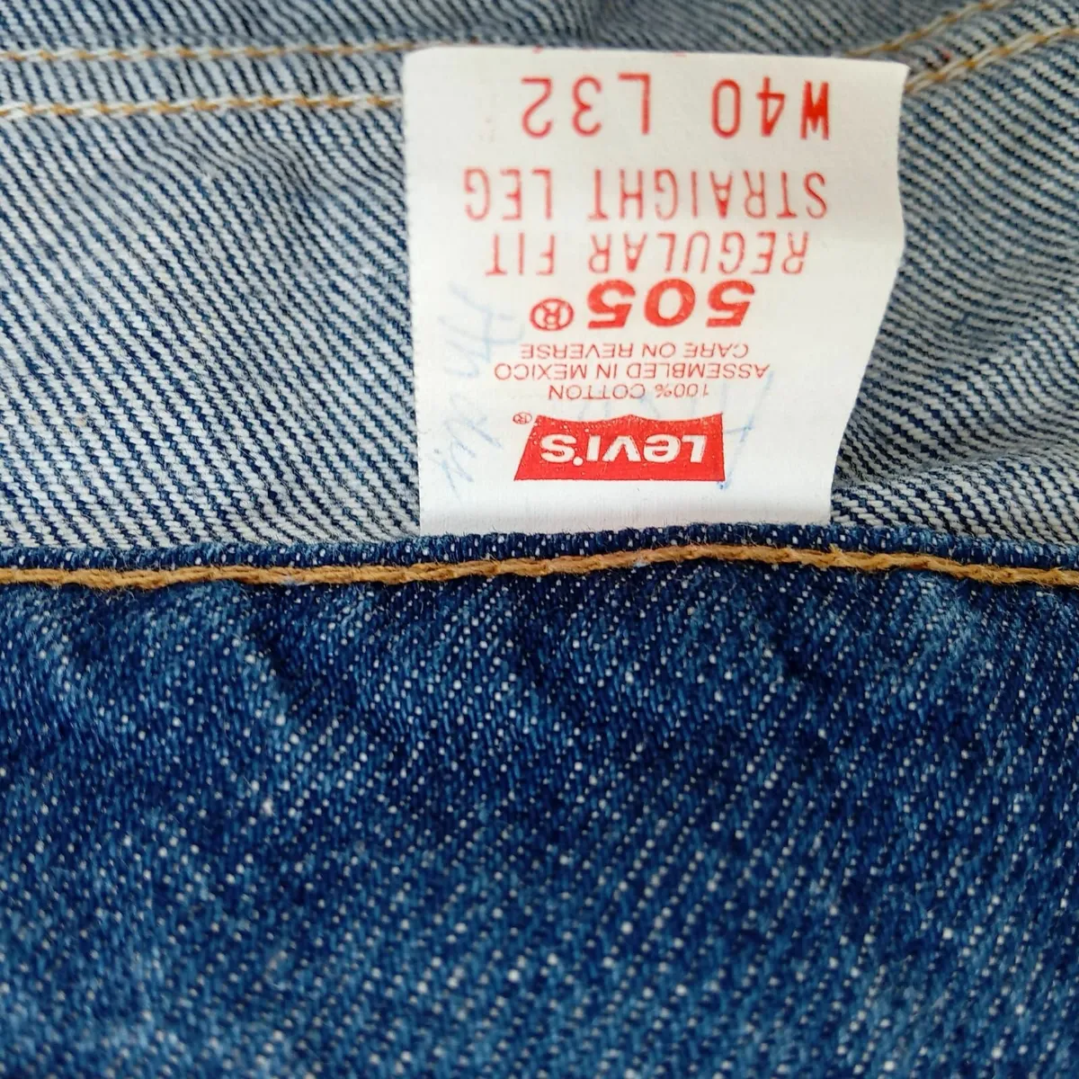 Levis Jeans Men W40 L32 - Image 3