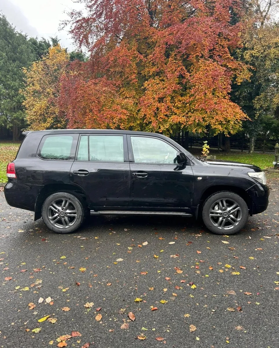 Toyota Land Cruiser 2008 - Image 2