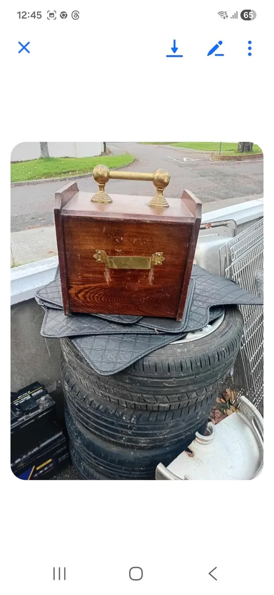 Victorian Brass coal scuttle. - Image 2