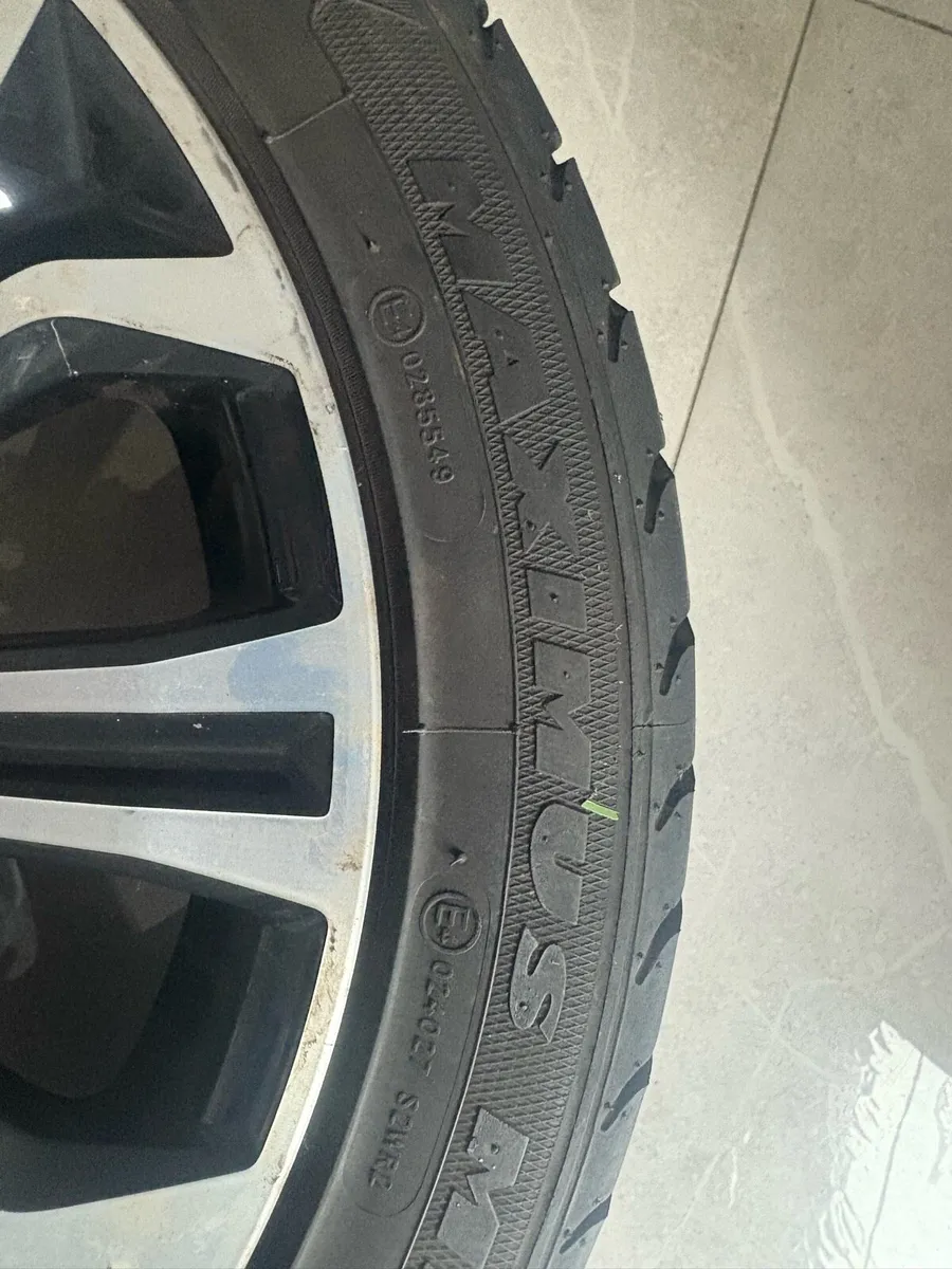 Toyota 17 alloy wheel plus tyre - Image 2