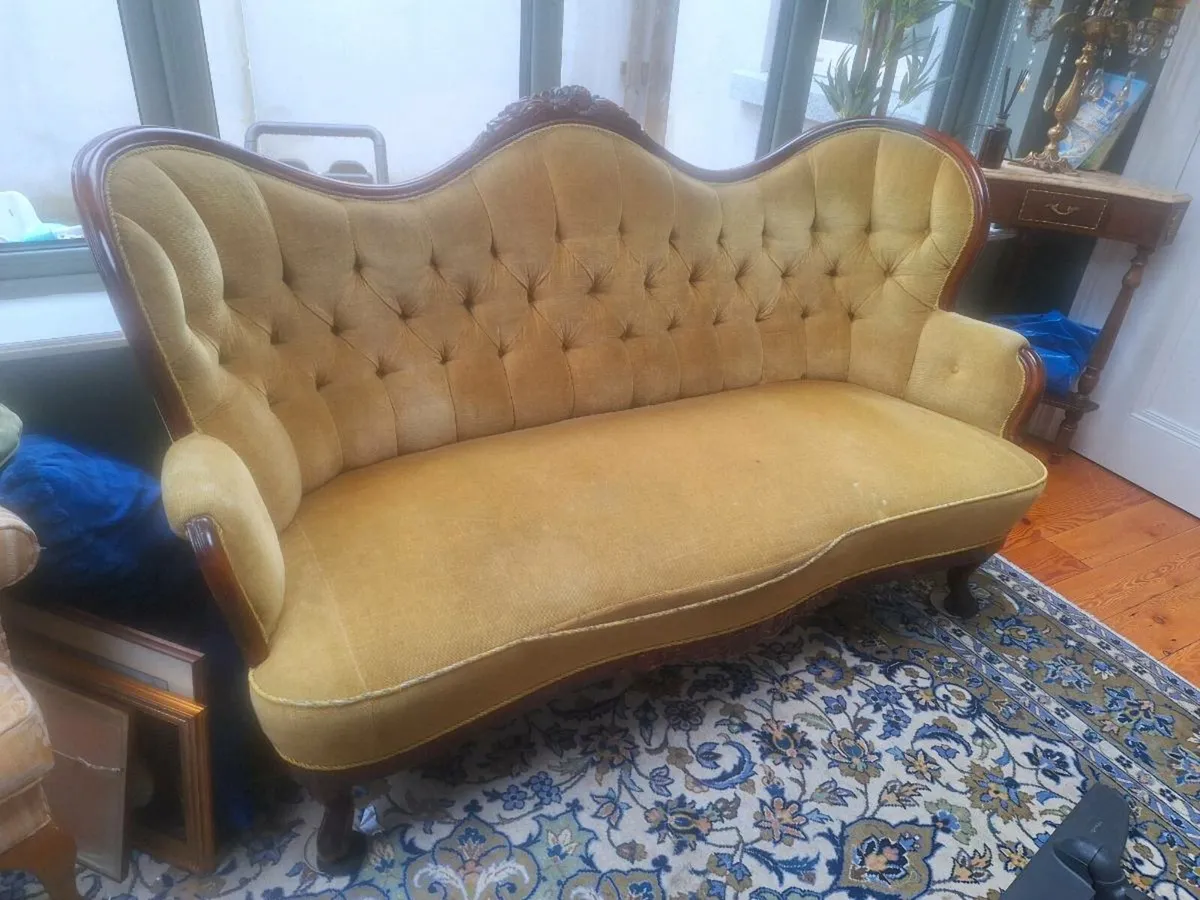 Renaissance antique style sofa - Image 2